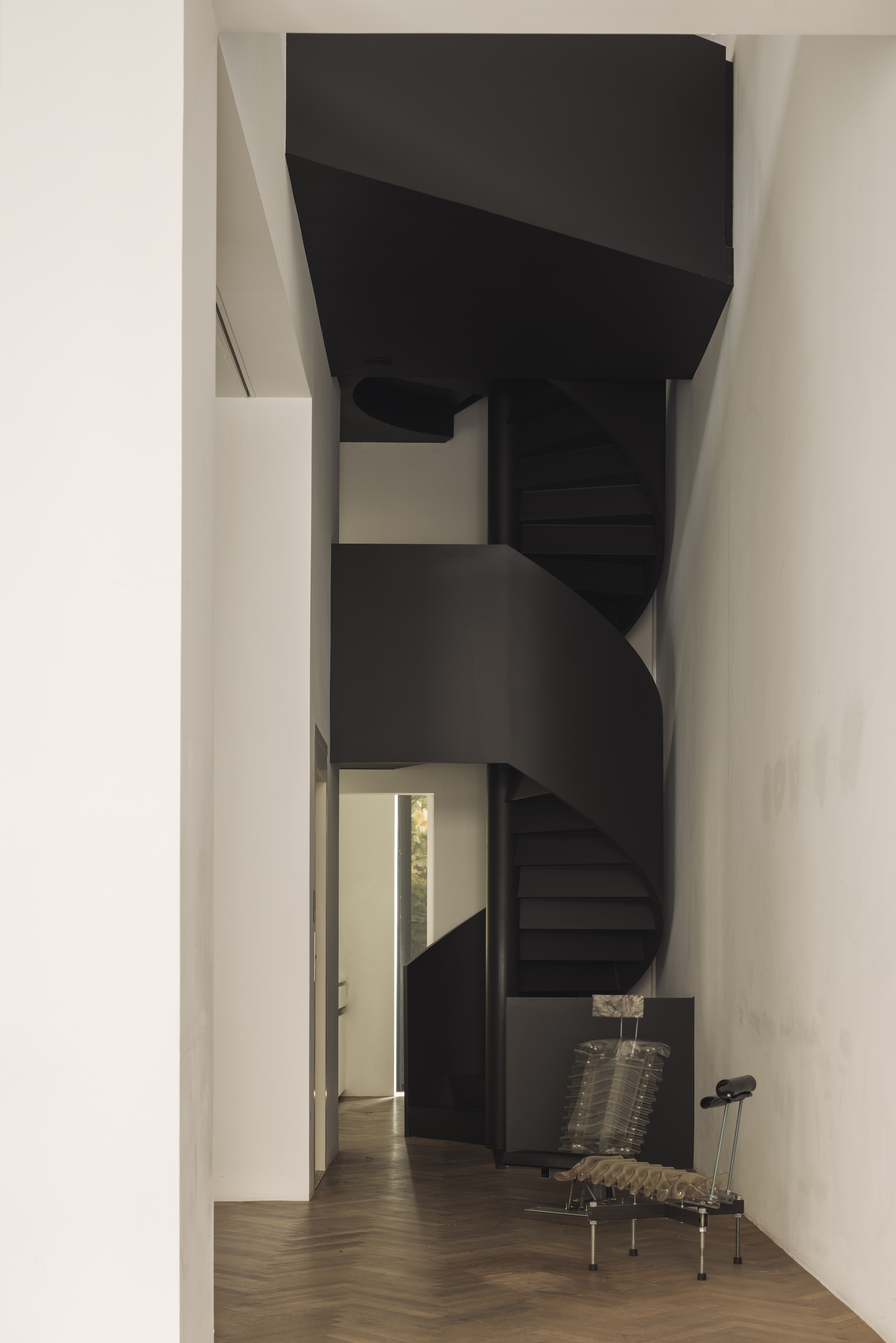 ISOLDE PRINGIERS + STEPHANIE FREDERICKX